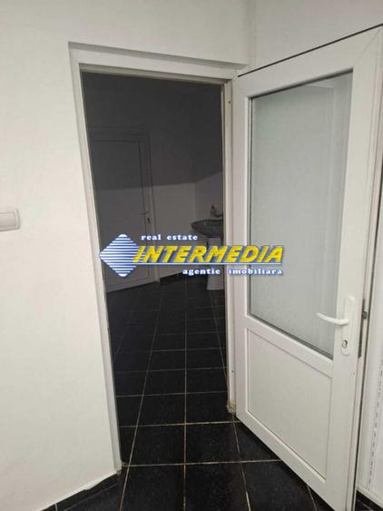 Spatiu comercial/birouri 30 mp. cu Vitrina Bulevard Alba Iulia zona Stadion