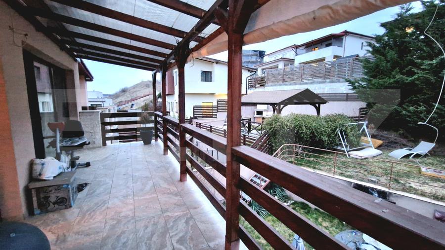 Duplex 140 mp utili, teren 320 mp, zona Vivo