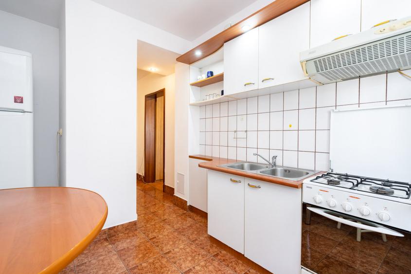 De închiriat 2 camere Moșilor