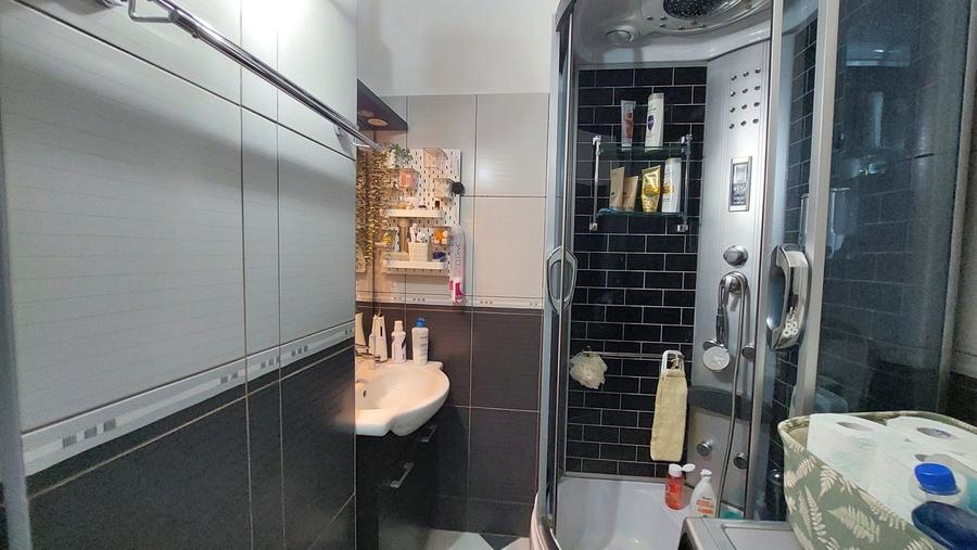 Titan,500 m de Metrou 1 Decembrie | 2camere, decomandat, 6/10, mobilat