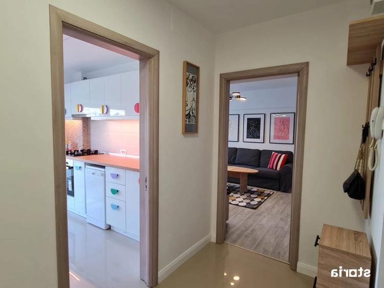 Unirii-Constitutiei | 2 Camere | Decomandat | Balcon | 64 MP