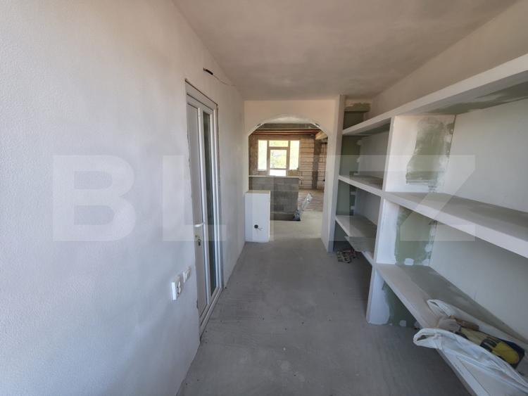 Casa cu suprafata de 395 mp - Com. Arcani sat Sanatesti