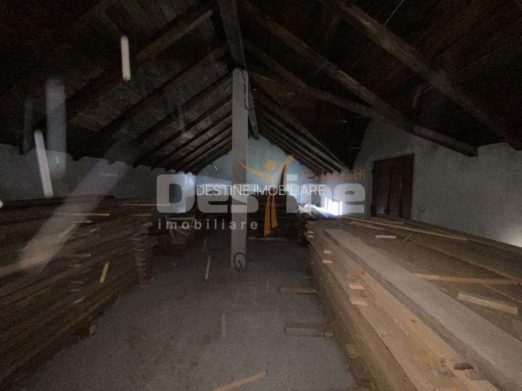 Casa de vanzare 260mp Borlesti 85.000€ - 34
