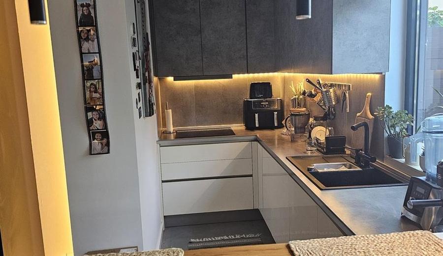 Apartament 4 camere | Calea Călărașilor | Gradina 150 mp | Parcare |