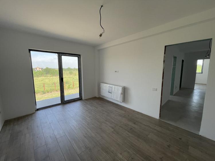 Vila individuala, Domnesti, Drumul Targului, P+1, suprafata teren 460, finisata.