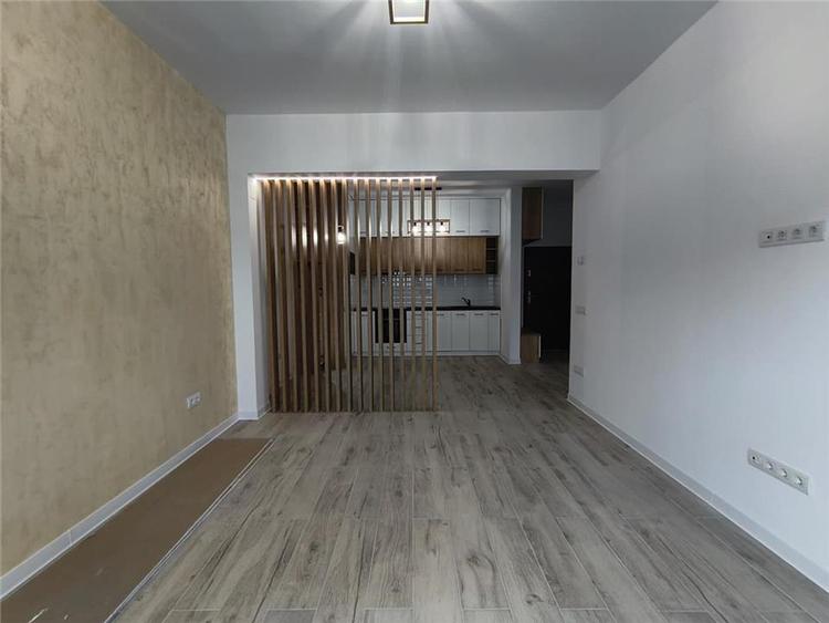 Apartament Ultra Central Bloc Nou Parcare Inclusa