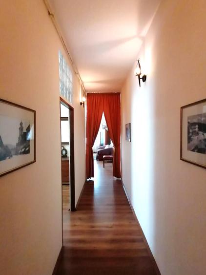 Apartament cu doua camere in zona Piata Sfatului