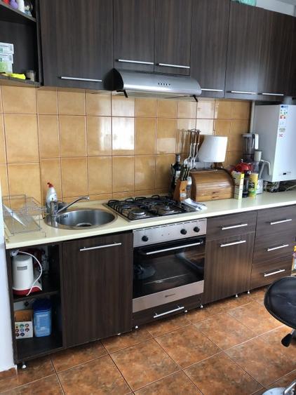 Inchiriez apartament 3 camere Splai Bahlui la 5 min de Palas