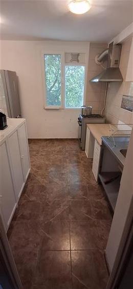 Brancoveanu, apartament 4 camere,boxa,bloc reabilitat