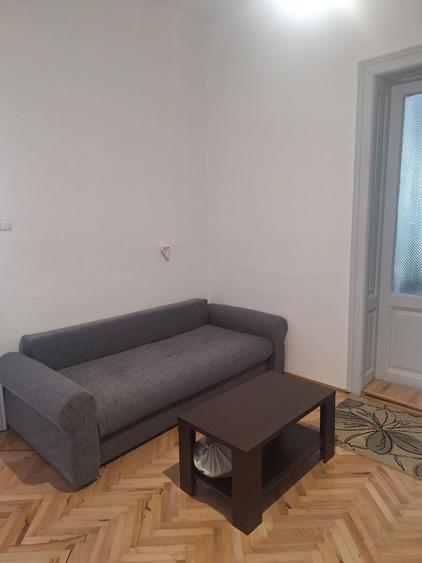 Prima inchiriere! Apartament semidecomandat 4 camere, Gruia, zona Sapte Strazi!