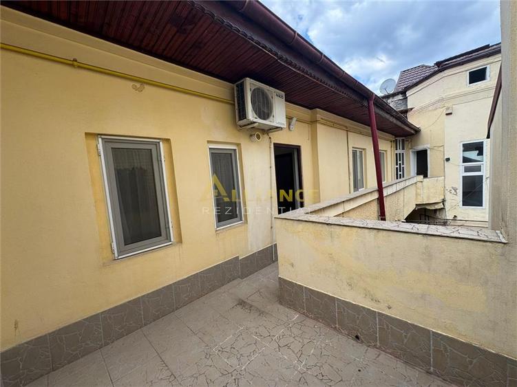 Apartament 2 camere de vanzare