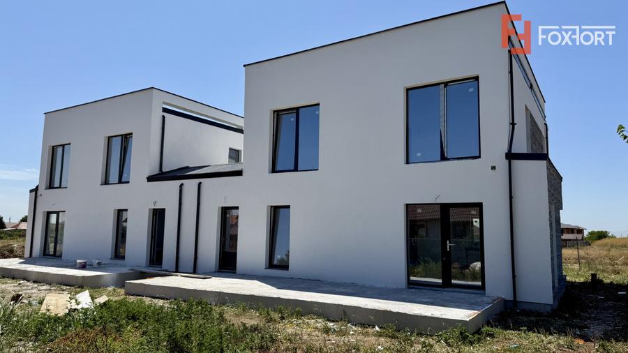 Duplex cu 5 camere, teren de 365 mp - Sanandrei