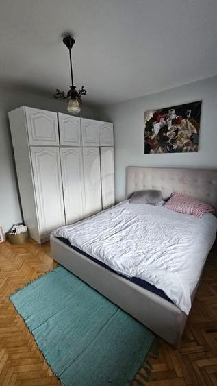 Apartament 3 camere în zona Calea Floresti