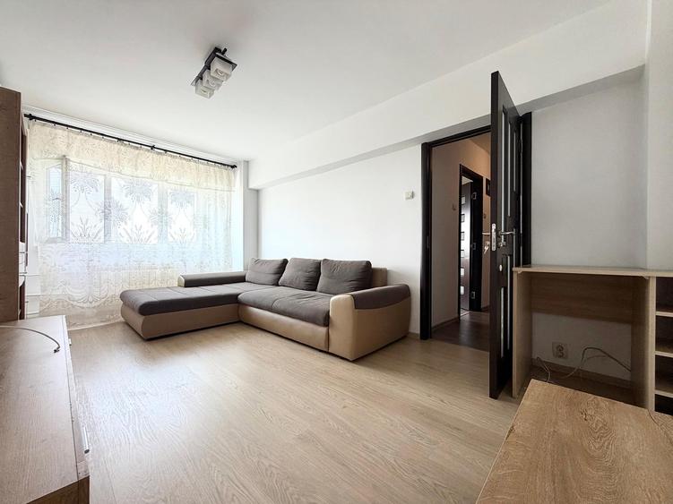 Ghencea / Vizavi de Stadionul Steaua/Metrou 10 min/ Apartament Mobilat /Parcare