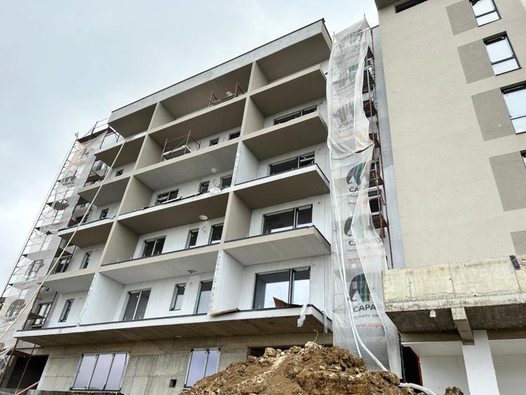 Ansamblu rezidential cu apartamente 2 si 3 camere, zona Vivo