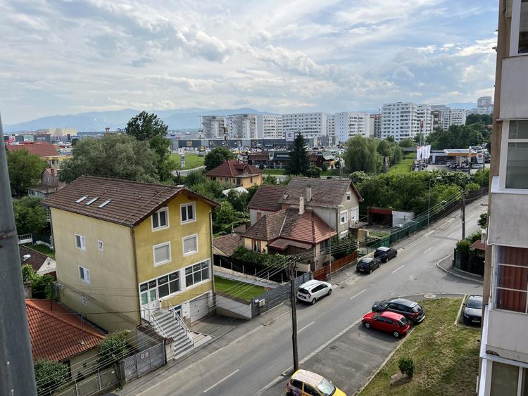 Ap nou 2 camere str oncesti aproape de mall selimbar