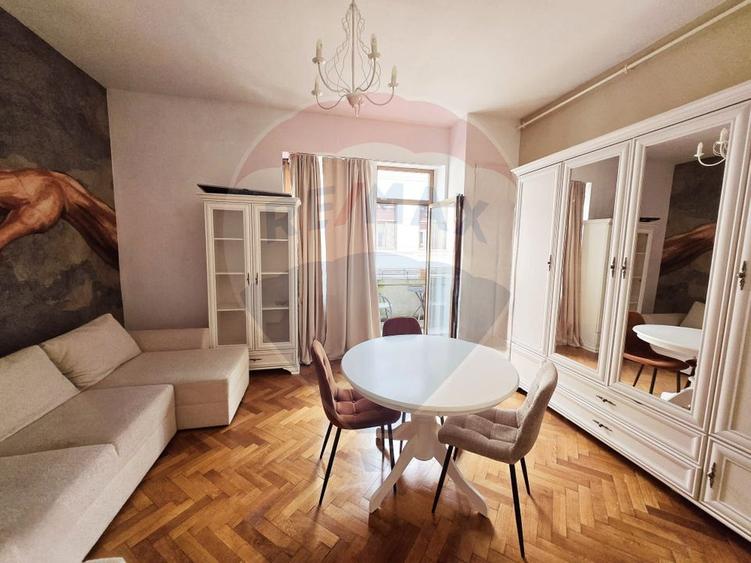Apartament 2 camere | Balcon cu vedere spre Catedrală | Ultracentral