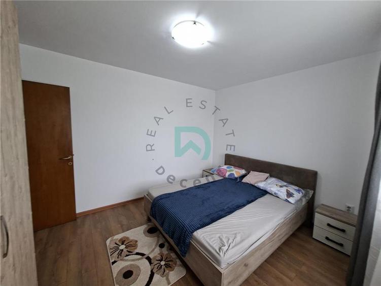Apartament 2 camere, Tractorul, etaj 3, semidecomandat