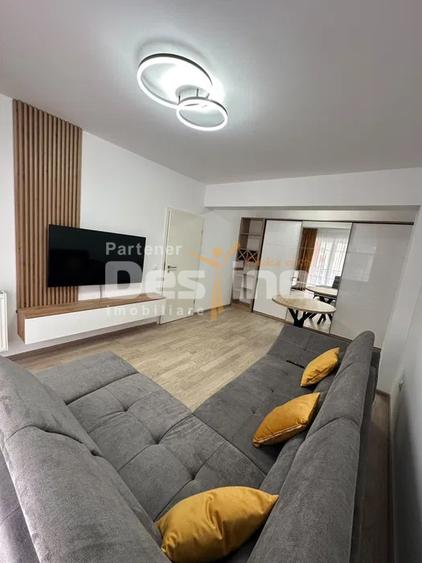 Apartament 2 camere decomandat, boxa si loc de parcare inclus, Tractorul-Coresi