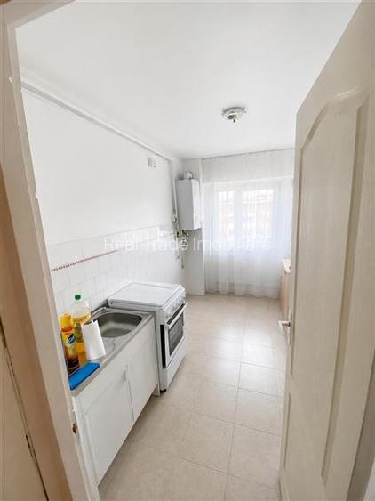 Apartament 2 camere decomandat Judetean, str. Zizinului - 4