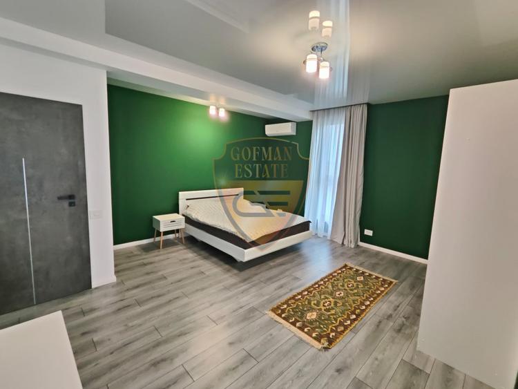Vilă 5 camere 450mp și teren 500 mp Delfinariu Faleză Nord