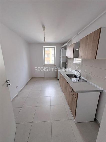 Apartament de inchiriat 2 camere zona Tractorul - 3