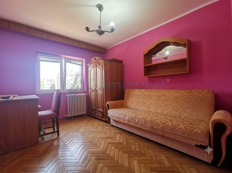 Apartament cu 3 camere de închiriat, zona Calea Aradului , Oradea