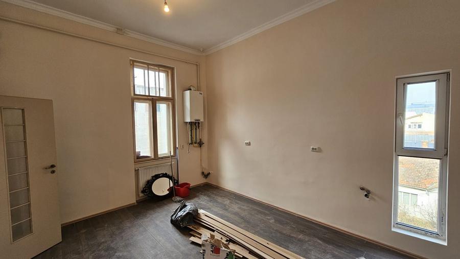 Apartament de 154 mp cu tavan inalt, zona Dorobantilor-Central