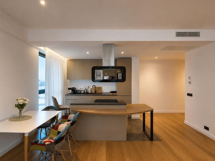 3 camere etaj 7 One herastrau Towers