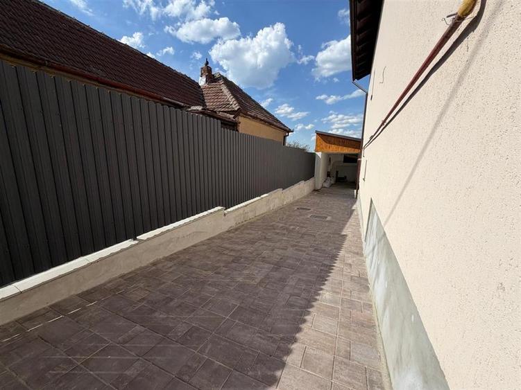 Casa 5 camere 4 bai teren 486 mp zona Trei Stejari