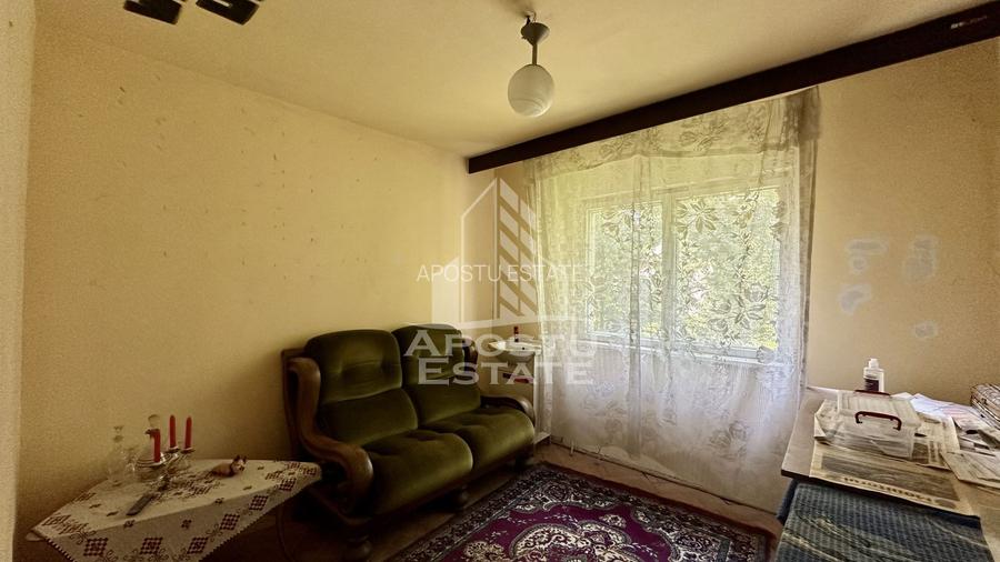 Apartament cu 3 camere, decomandat, etaj intermediar, Aradului - 3