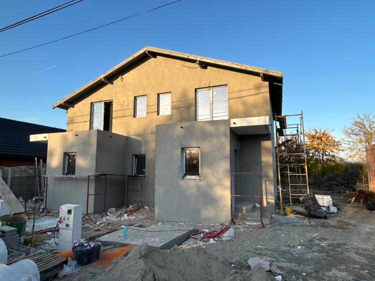 Jumate de duplex in Bucovat, 0% Comision prin Poremo Imobiliare