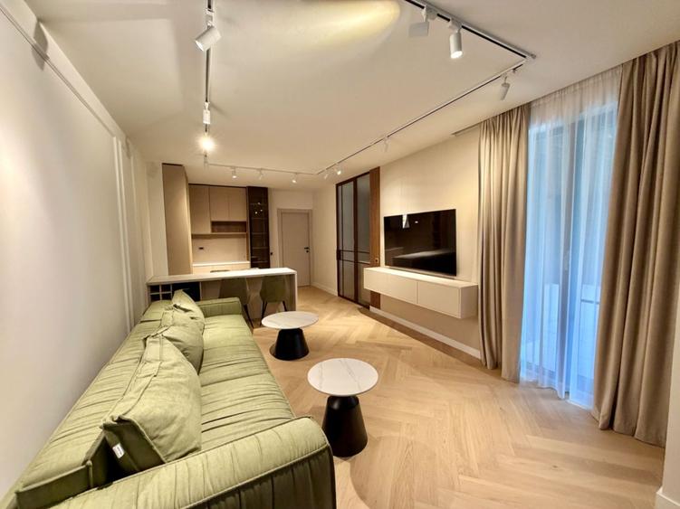 Apartament premium 4 camere si grădină privată generoasă / 2 parcări incluse