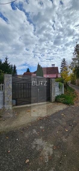 Casa cu 3 corpuri de vanzare,  6 camere, 400 mp + teren 2800 mp I Barcani - 5