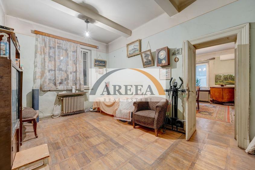 Ultracentral - zona Polona - 3 camere cu dependinte si GARAJ propriu