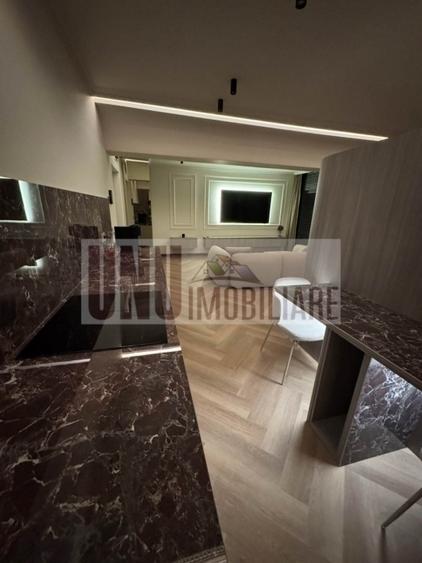 Piata Unirii-Etaj intermediar-Renovat complet