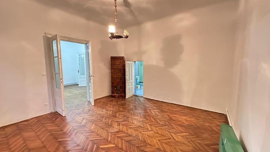 De vanzare casa tip duplex 121 mp 3 camere Zona Odobescu