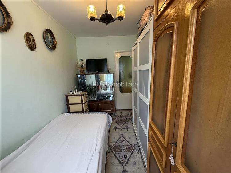 Apartament de vanzare 3 camere etaj 3/ 4, Astra, Brasov - 18