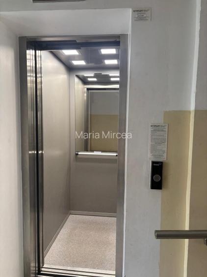 Vând apartament 4 camere zona centrală, langa parc - 9
