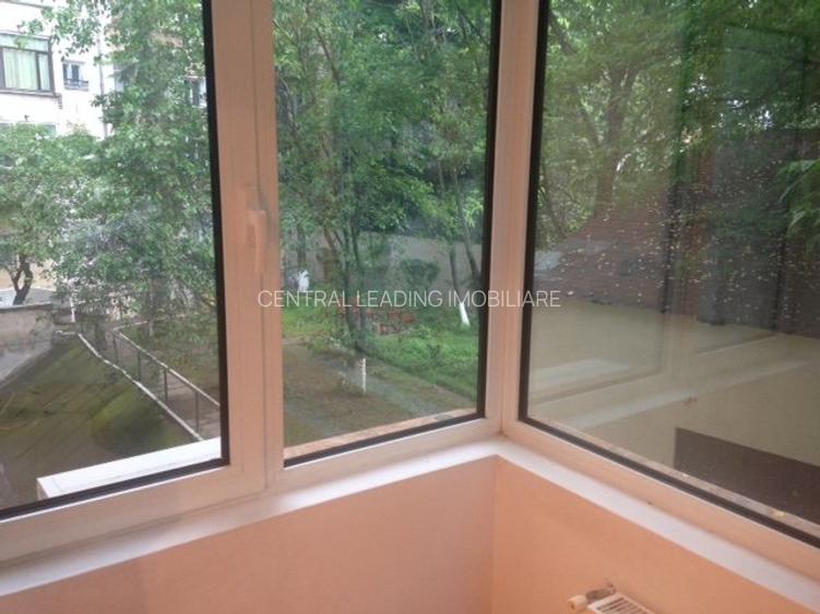 Apartament in bloc stradal Magheru ideal firma/birou - 6