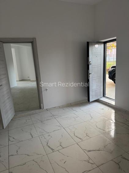 Spatiu comercial Sector 4 str Dealul Cucului - 7