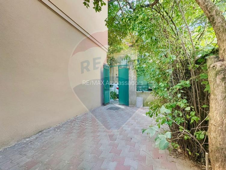 Casă / Vilă cu 6 camere de vânzare în zona Elisabetin - 4