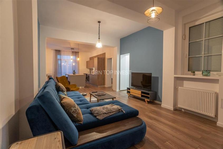 Apartament de LUX 3 camere si curte Parcul Sub Arini - 2