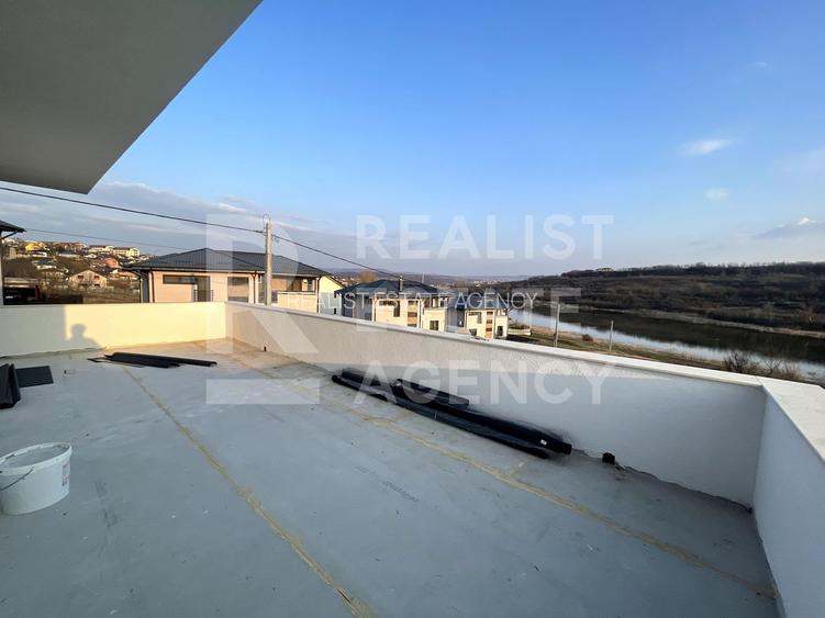 Casă cu priveliște spre lac, 140 mp, teren 450 mp, Valea Adâncă, Iași - 2