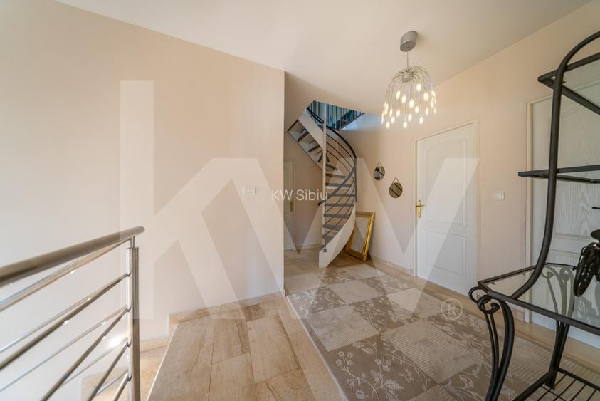 Vila cu 5 dormitoare si gradina generoasa, perfecta pentru familia ta! - 48