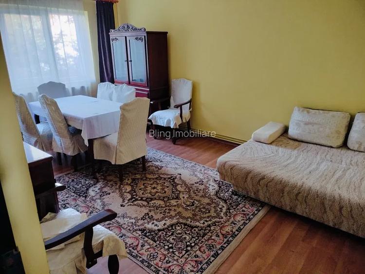 Apartament 4 camere, balcon, zona Strazii Teleorman - 2