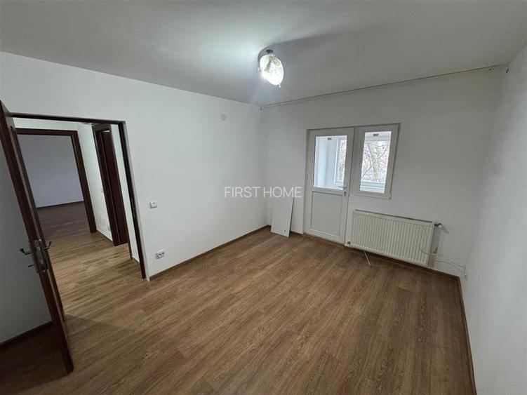 Ap 2 cam, 60 mp utili, et 2/3, hol patrat logie si balcon,renovat ! - 11