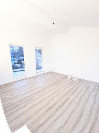 Casă de închiriat, 4 camere, 130 mp, Mănăștur Câmpului - 10