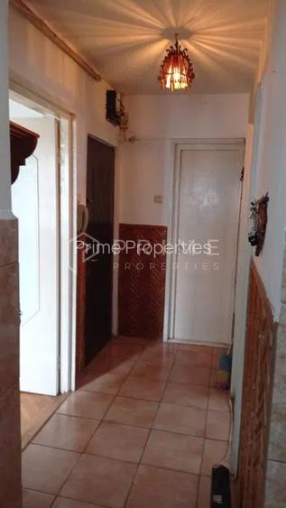 Apartament ideal pentru amenajare, confort 2 sporit – 3 camere, Dâmbu - 6