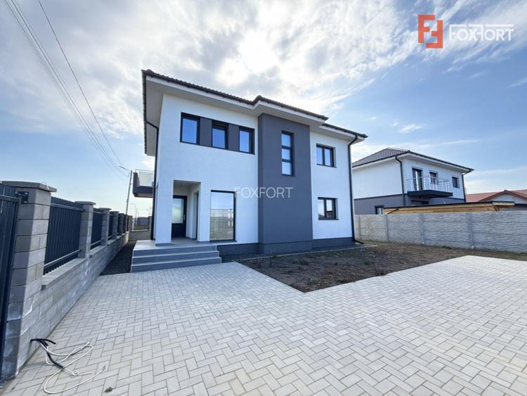 Casa individuala cu 4 camere, situata la drum asfaltat in Sacalaz - 41